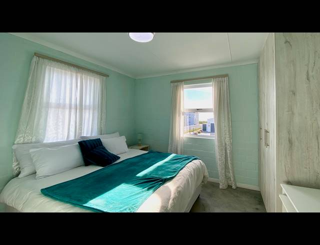 5 BEDROOM HOUSE FOR SALE IN DWARSKERSBOS